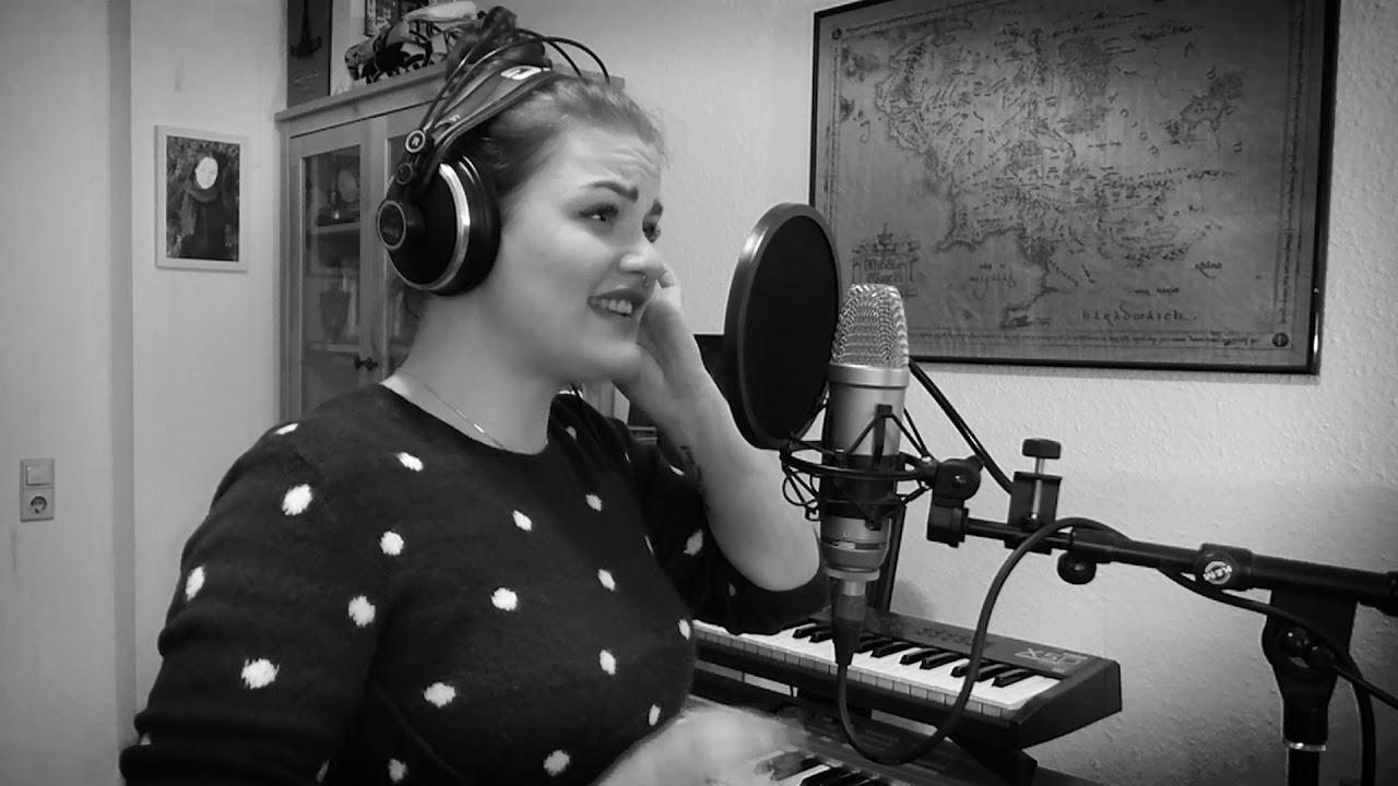 Lost in Grey - &ldquo;Expectations&rdquo; feat. Nele Messerschmidt (OFFICIAL MUSIC VIDEO)