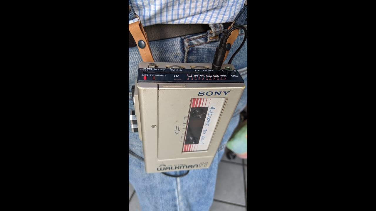 Sólo por el gusto de salir a dar el rol. Walkman + Cassette + Audífonos. Awesome Mix Vol. 1