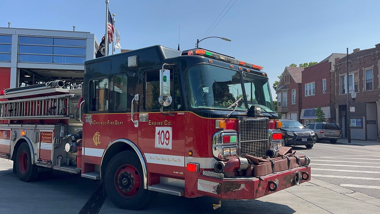 Chicago fire department ambulance 34 Engine 109 *Spares* responding (4K HDR 60PS)