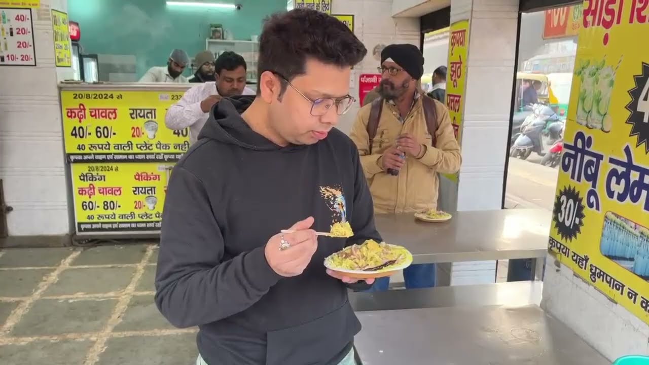 Delhi food diary EP 1 !! Shahdara FRUITS WALI KACHORI !! 😍😋🤤