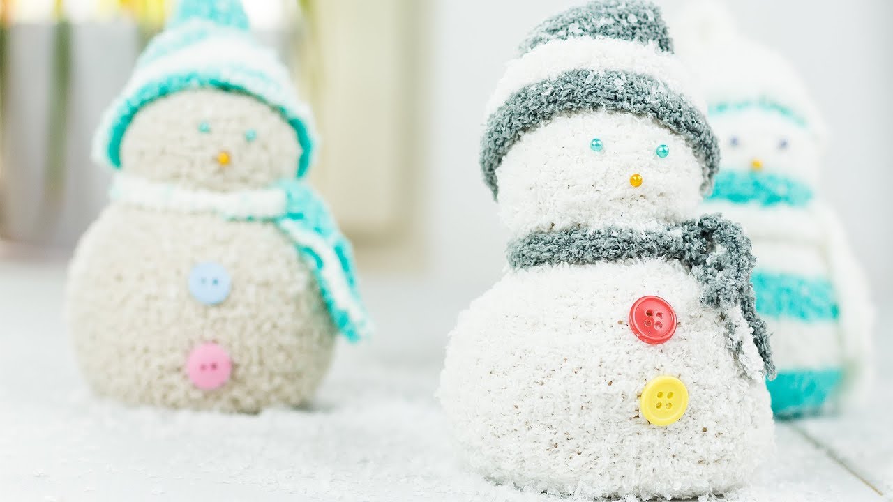 Schneemann aus Socken basteln | DIY Deko Idee für den Winter & zu Weihnachten