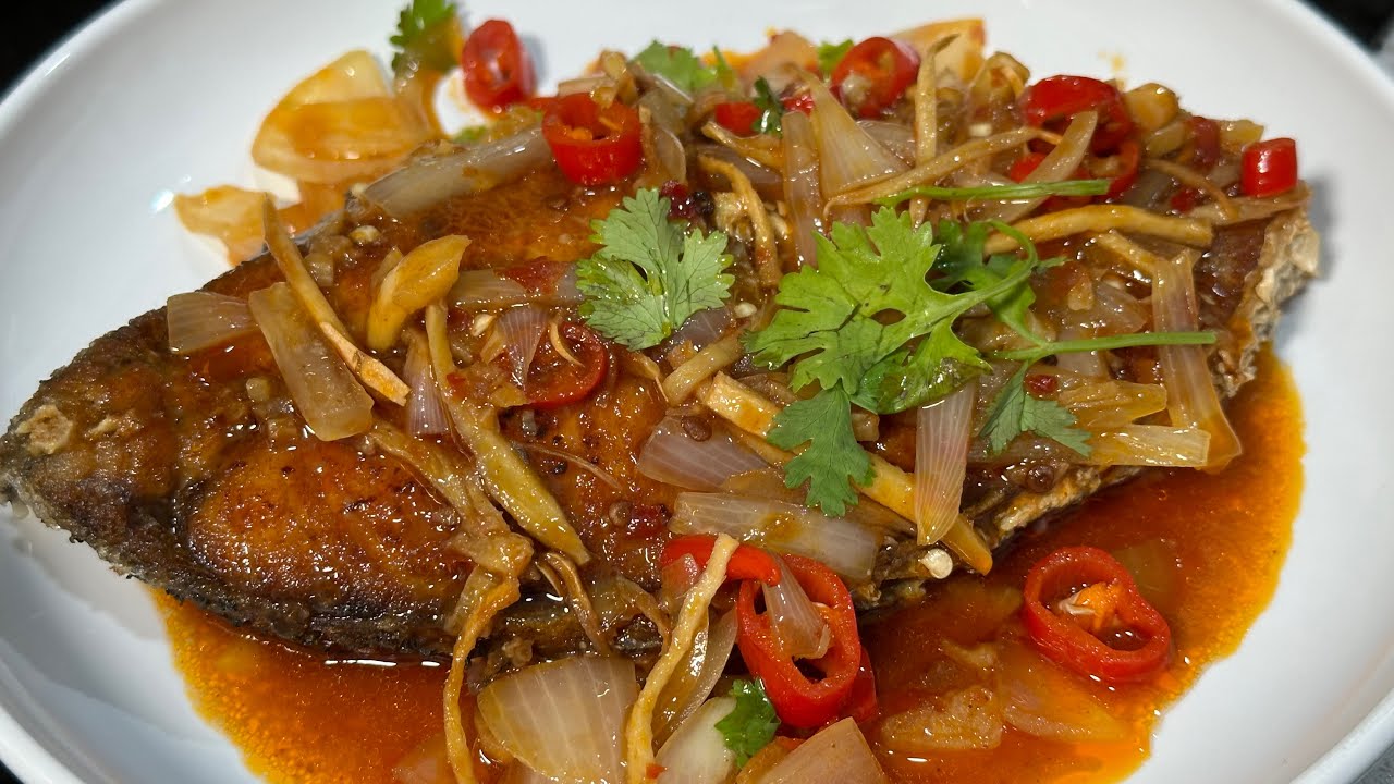 Fried fish with spicy bean paste | Chinese cooking