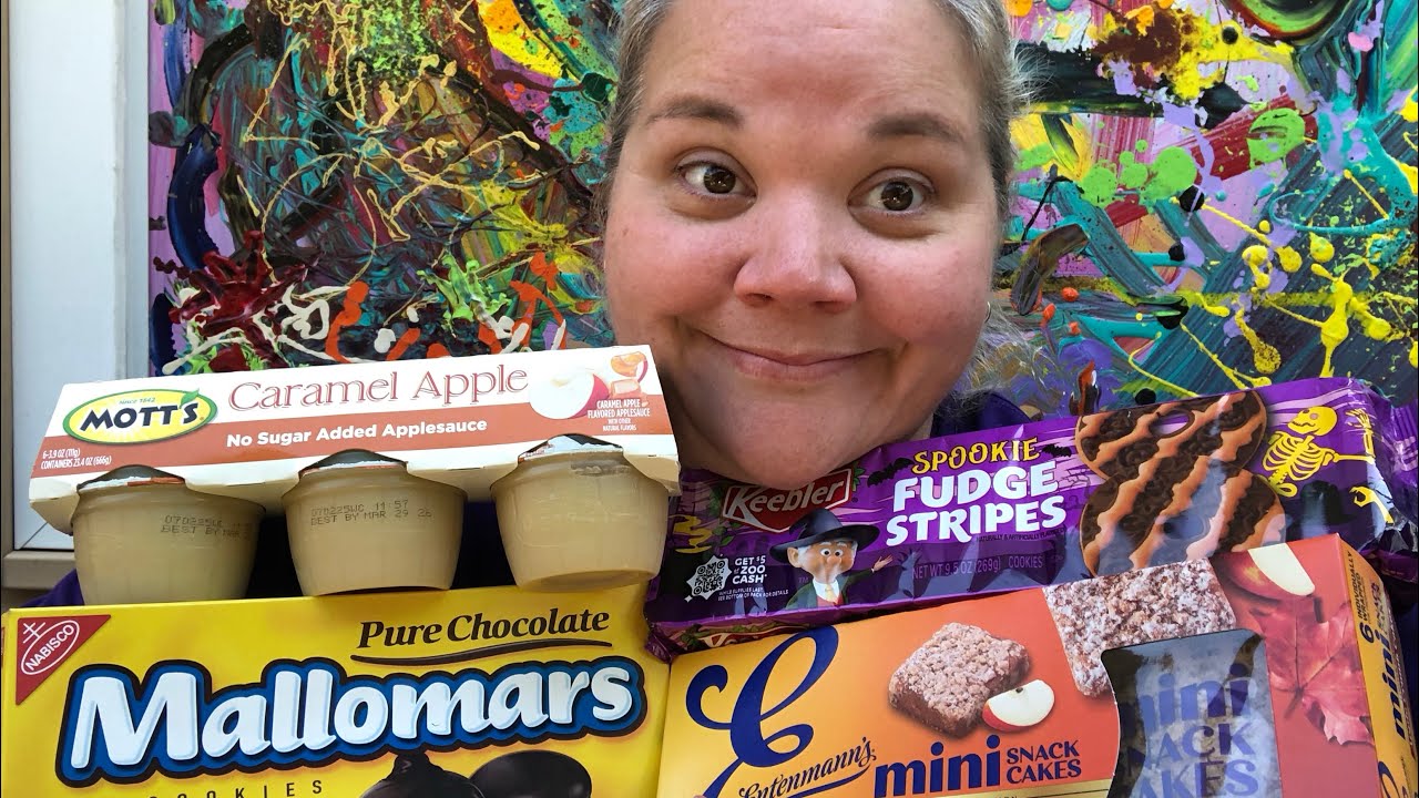 NEW Entenmann's mini Snack Cakes;Caramel Apple Sauce;POV;Personal Vlog; Keebler Spookie Fudge Strips