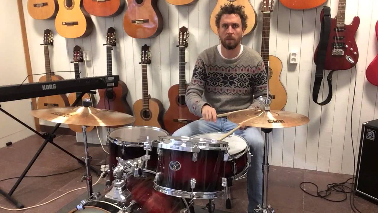 Trummor // Rockkomp - variation p&aring; fyrtakt