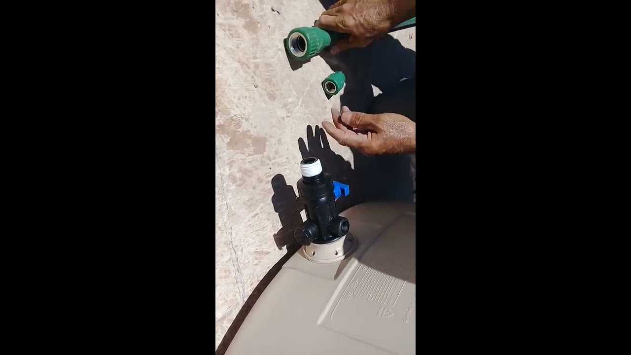 Instalando un TINACO ROTOPLAS, con TUBOPLUS Y COBRE... (1ra parte)...