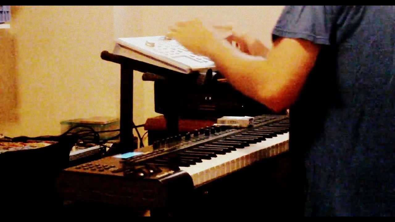 Professor Kliq - Plastic & Flashing Lights Live Performance