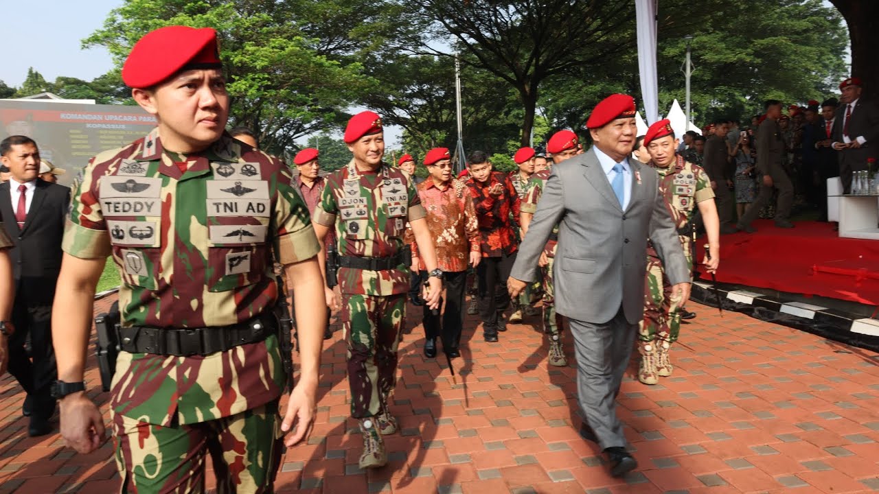 Momen Menhan Prabowo menghadiri perayaan HUT ke-72 Komando Pasukan Khusus (Kopassus)