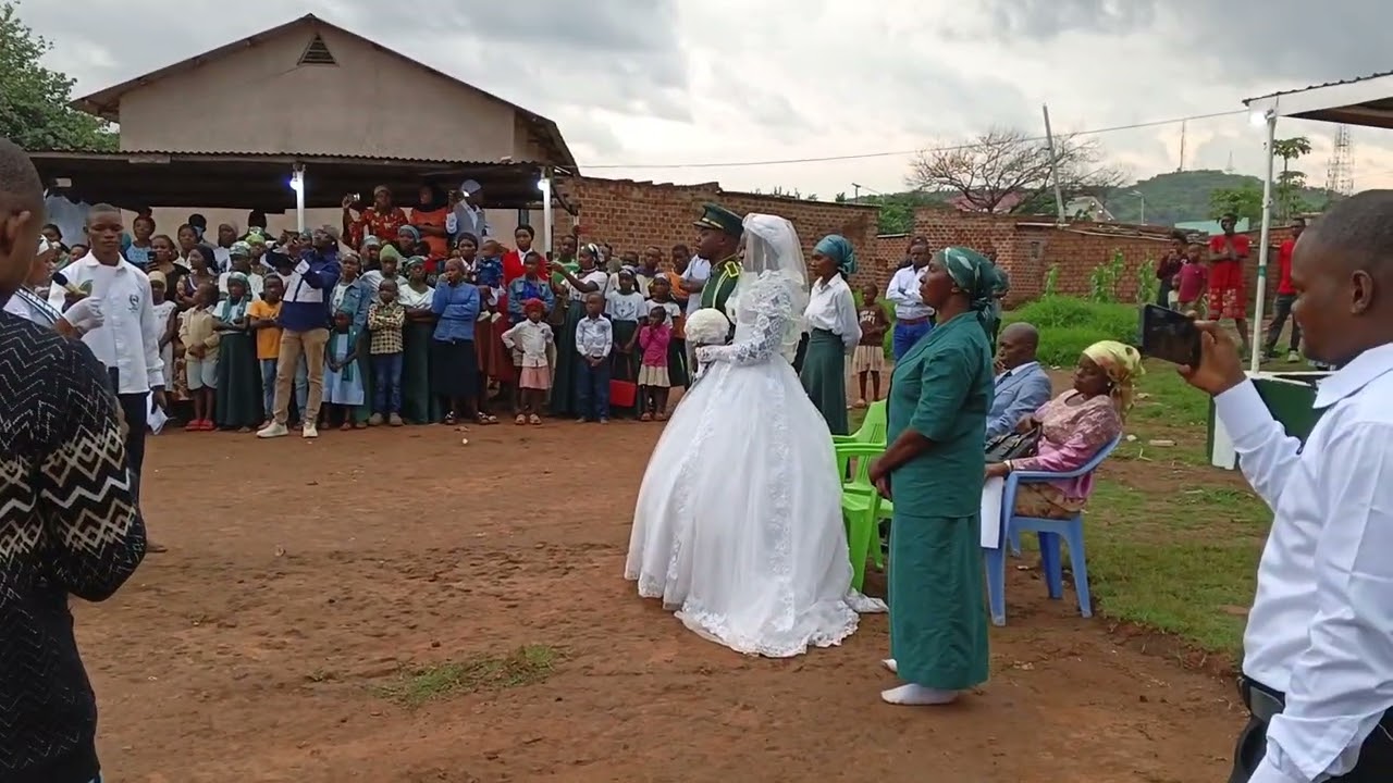 Mariage VANE FAKI fungurume, décoration GTKI fungurume chancelière maman RUTH