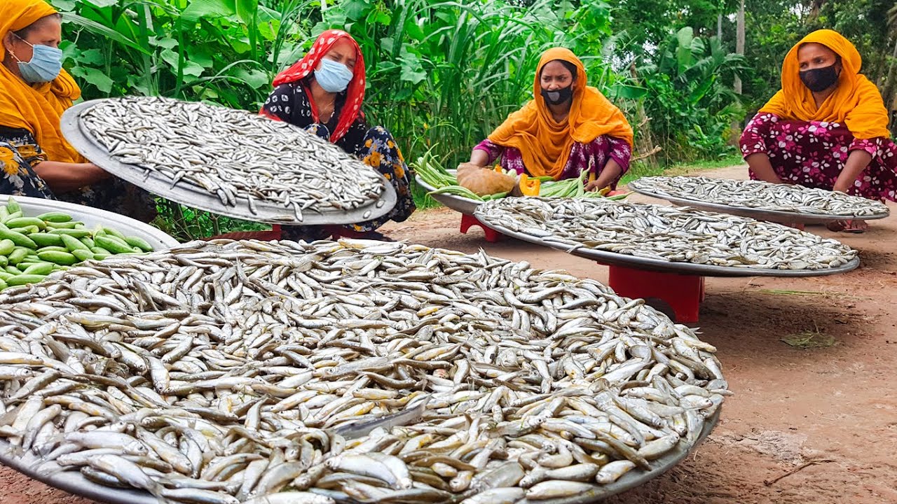Whitebait Fish Dry Curry Recipe - Super Tasty Piyeli Fish Cooking In Village -River Tiny Fish Recipe