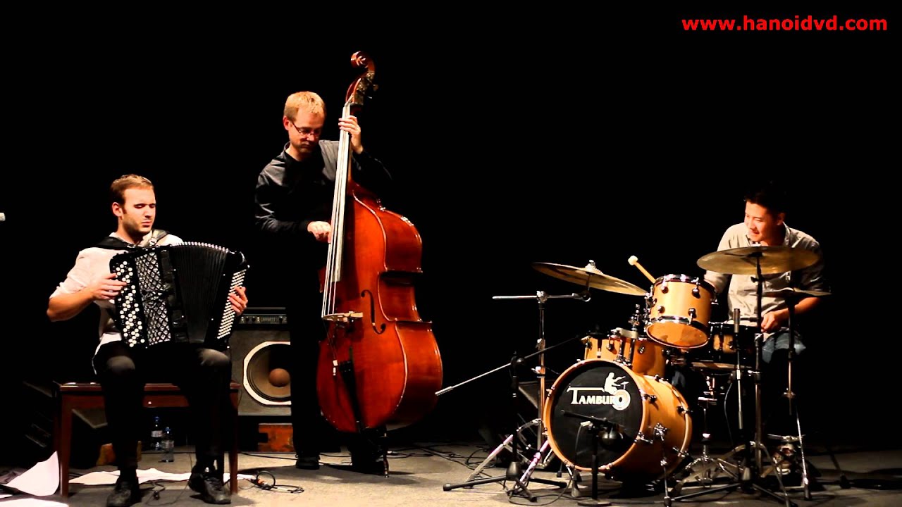 Bèo dạt mây trôi by Swing Quartet (Jazz from France) European Music Festival 2011 in Vietnam