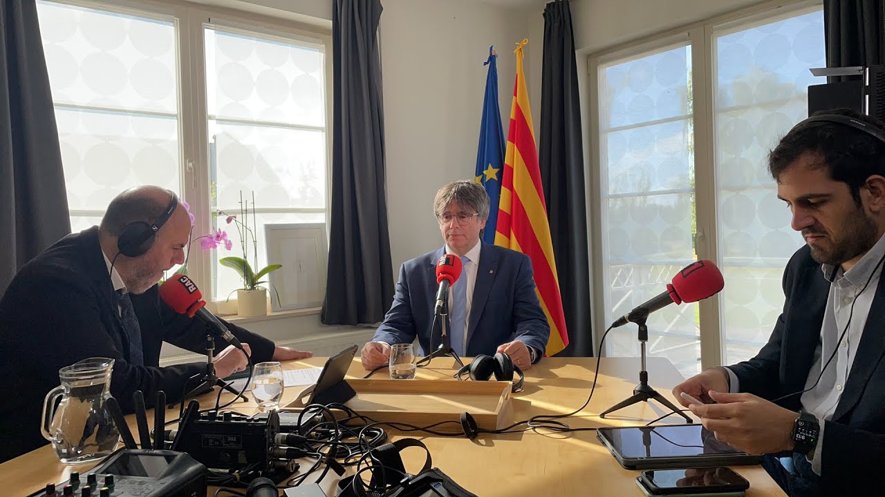 Entrevista a El món a Rac1