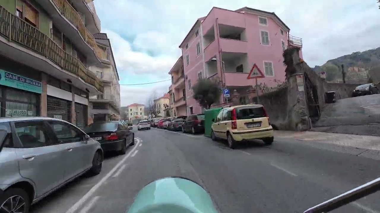 Mit der Vespa Primavera 50 i-get von Tovo San Giacomo nach Finale Ligure und zurück Teil 2