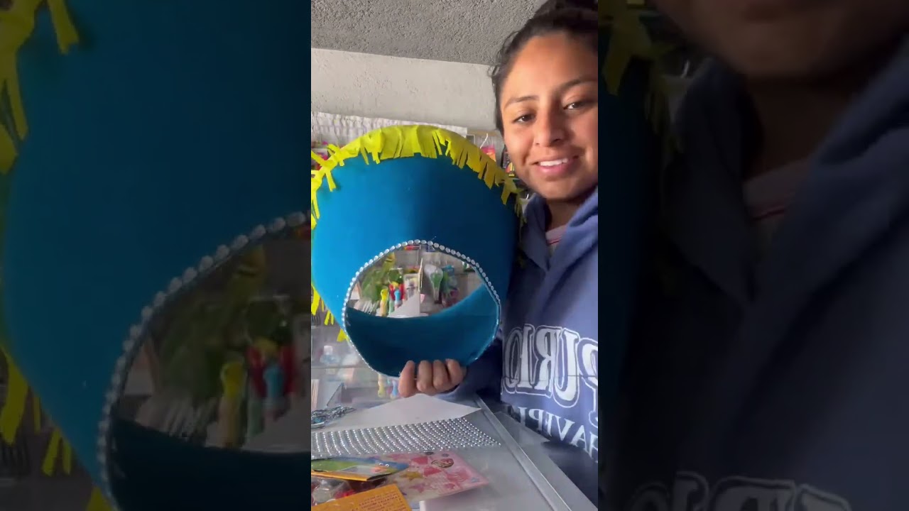 Hice este sombrero de chinelo #sombreros #chinelos #manualidades #decoration #azul
