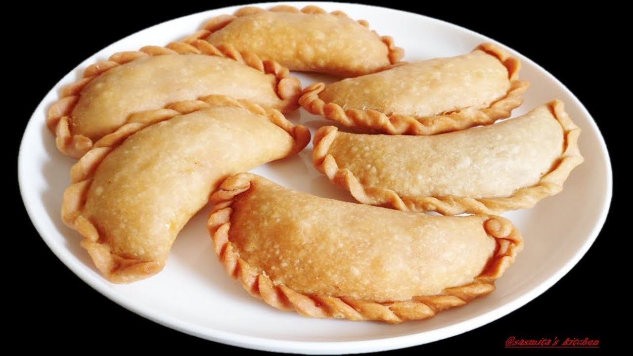 गेहूँ के आट्टे की  क्रिस्पी लाजवाब गुजिया |Wheat flour/Atta ki Gujiya banane ki vidhi |Gujiya recipe