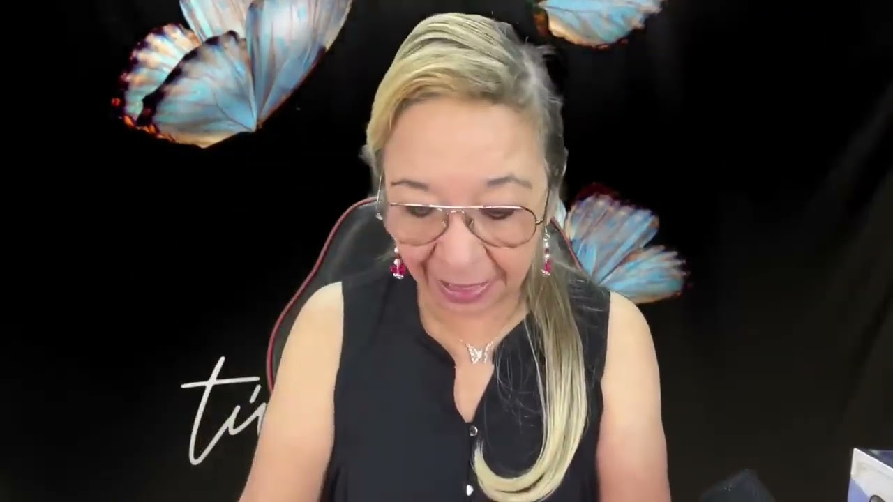 PISCIS! CRÉELO, NO SE SIENTE FELIZ DONDE ESTÁ! TU SILENCIO LE MATA LENTAMENTE! QUIERE VOLVER!