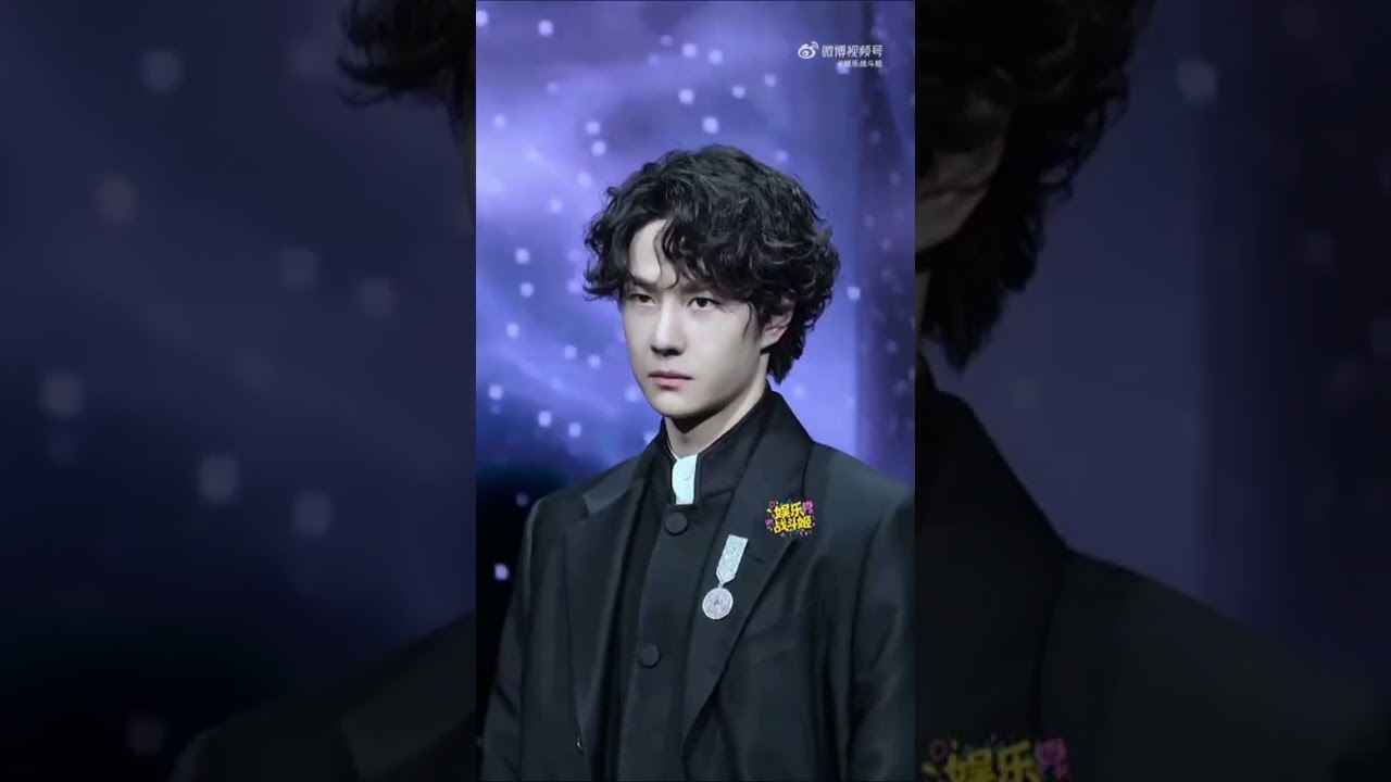 Prince Wang Yibo on the red carpet!  ll Wangyibo for  WB2025Night