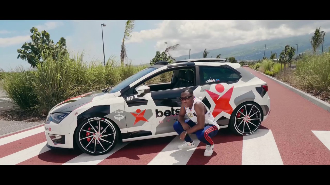 Junior - En vadrouille [Clip Officiel]