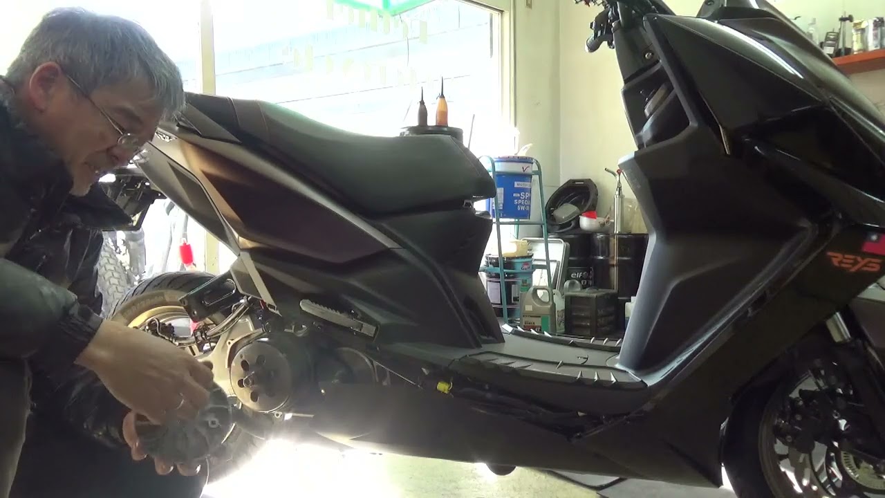 KRV180 定期点検　変速ケース等の