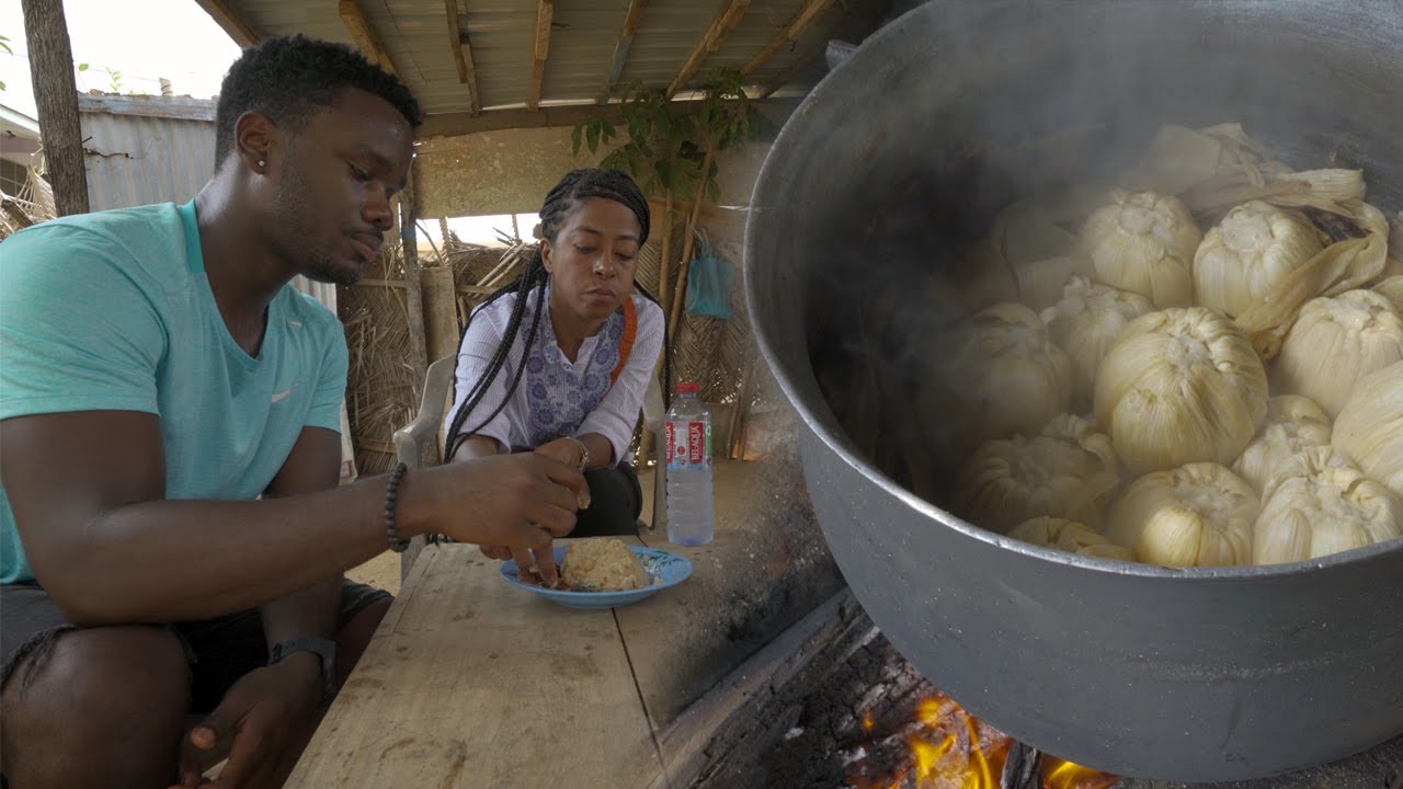 Street Food in Ghana for School Kids | Kenkey & Fried Fish | African Food Tour
