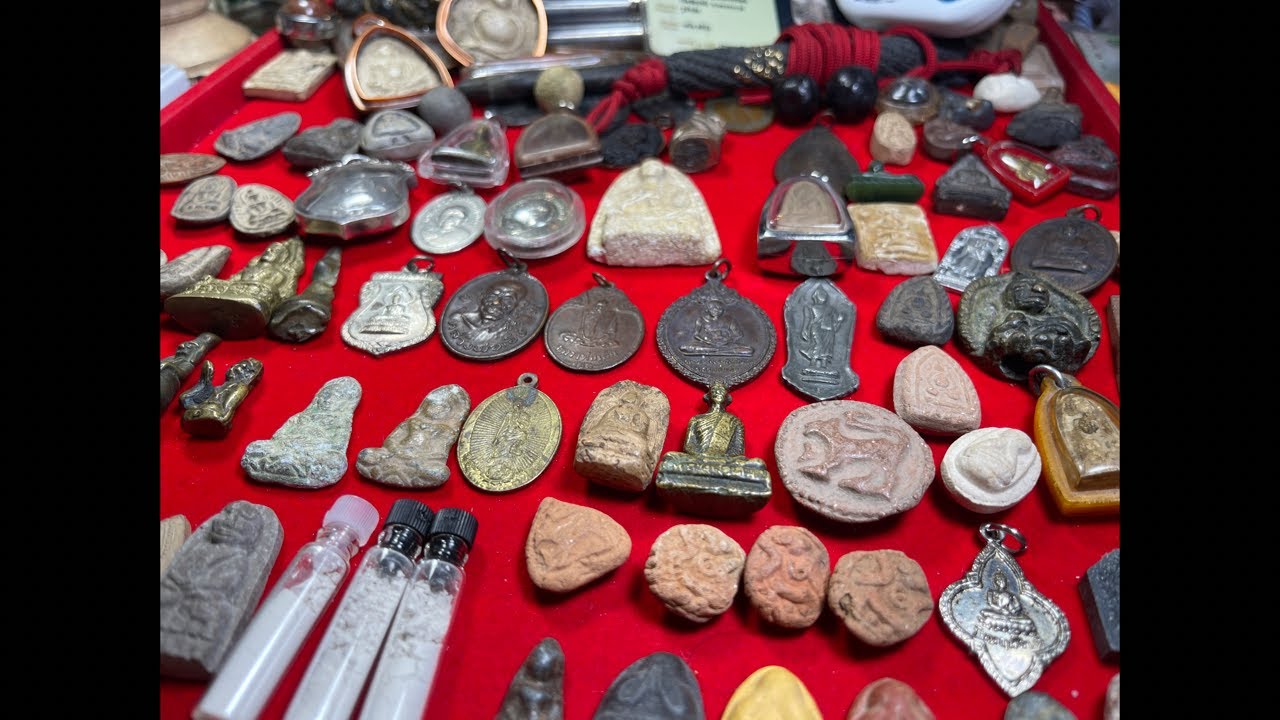 ปอนด์ ปานปุย กำลังถ่ายทอดสด! มาชุดใหญ่ไฟกระพริบพระแท้ทุกรายการประมูลเริ่มต้นที่…￼