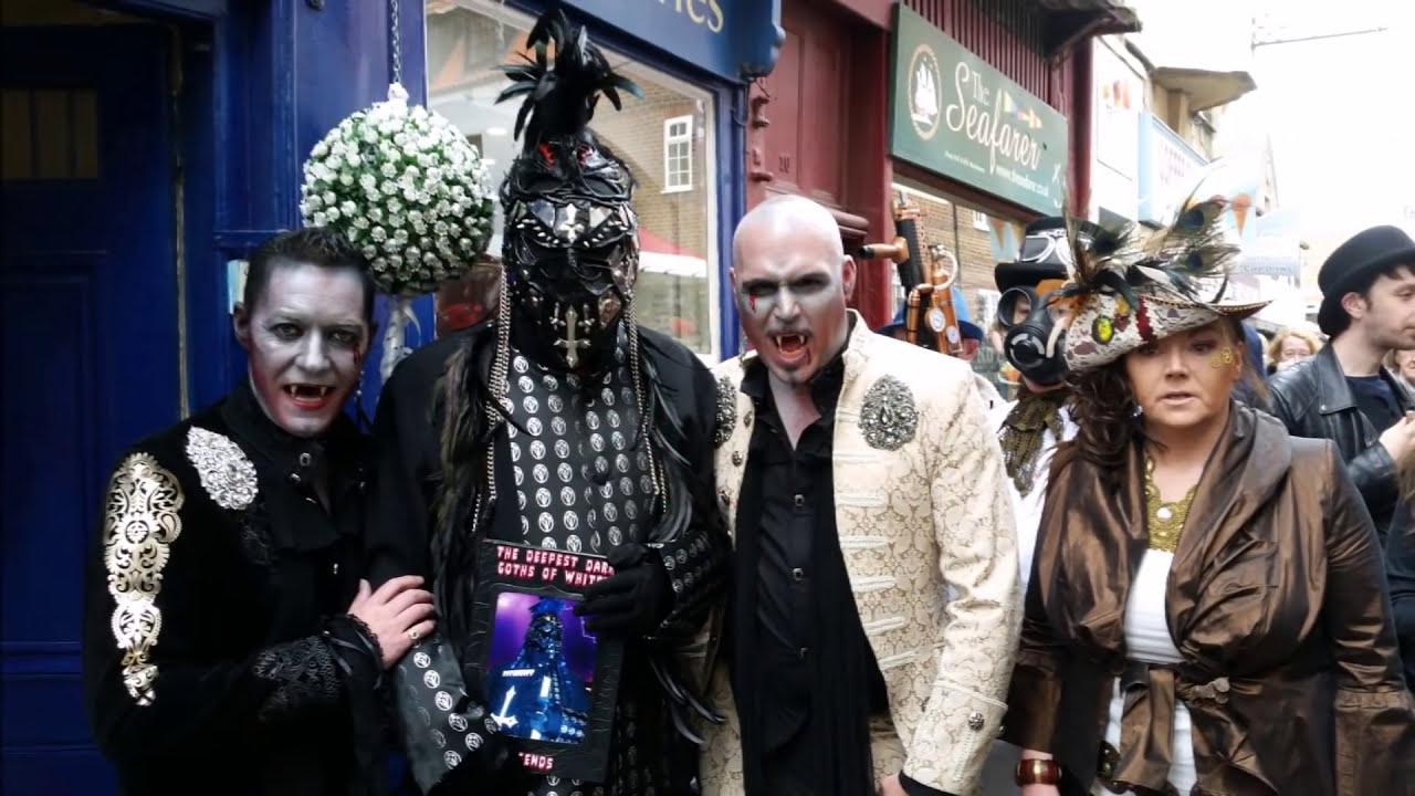 WHITBY GOTH WEEKEND 2017 THE DEEPEST DARKEST GOTHS OF WHITBY