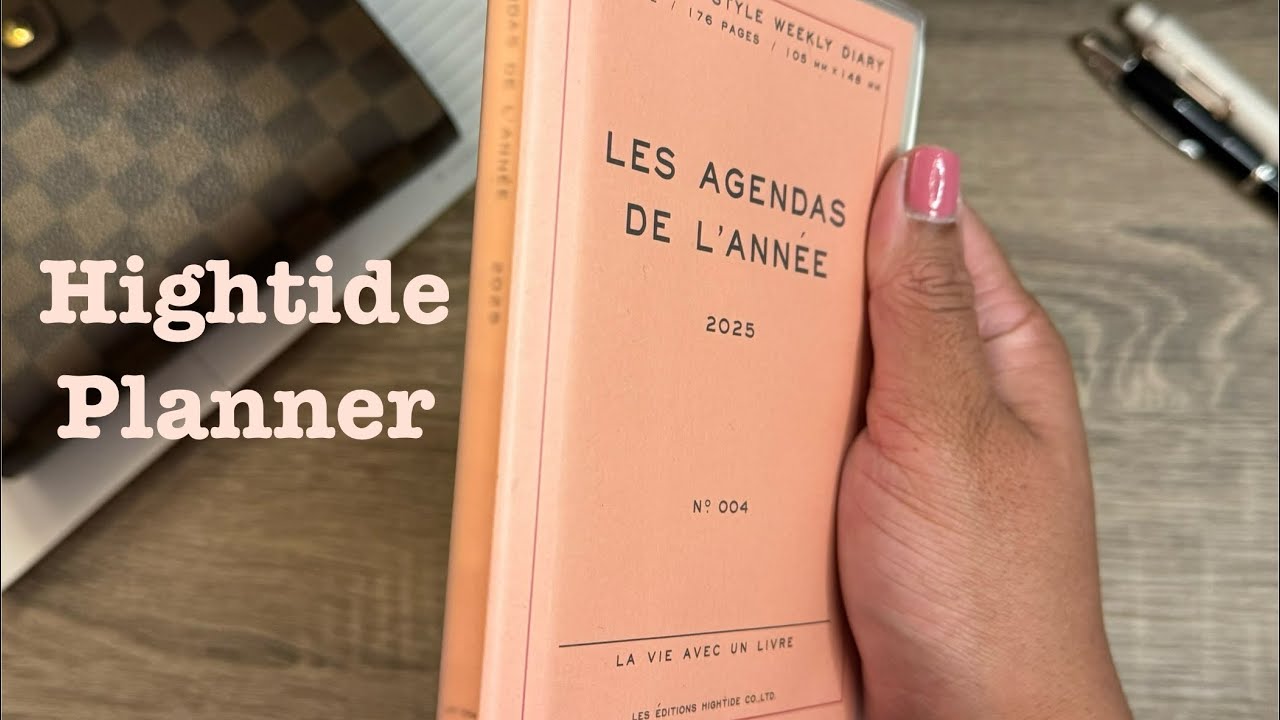 One year in a Hightide Planner | Les Agendas de L’Année 2025