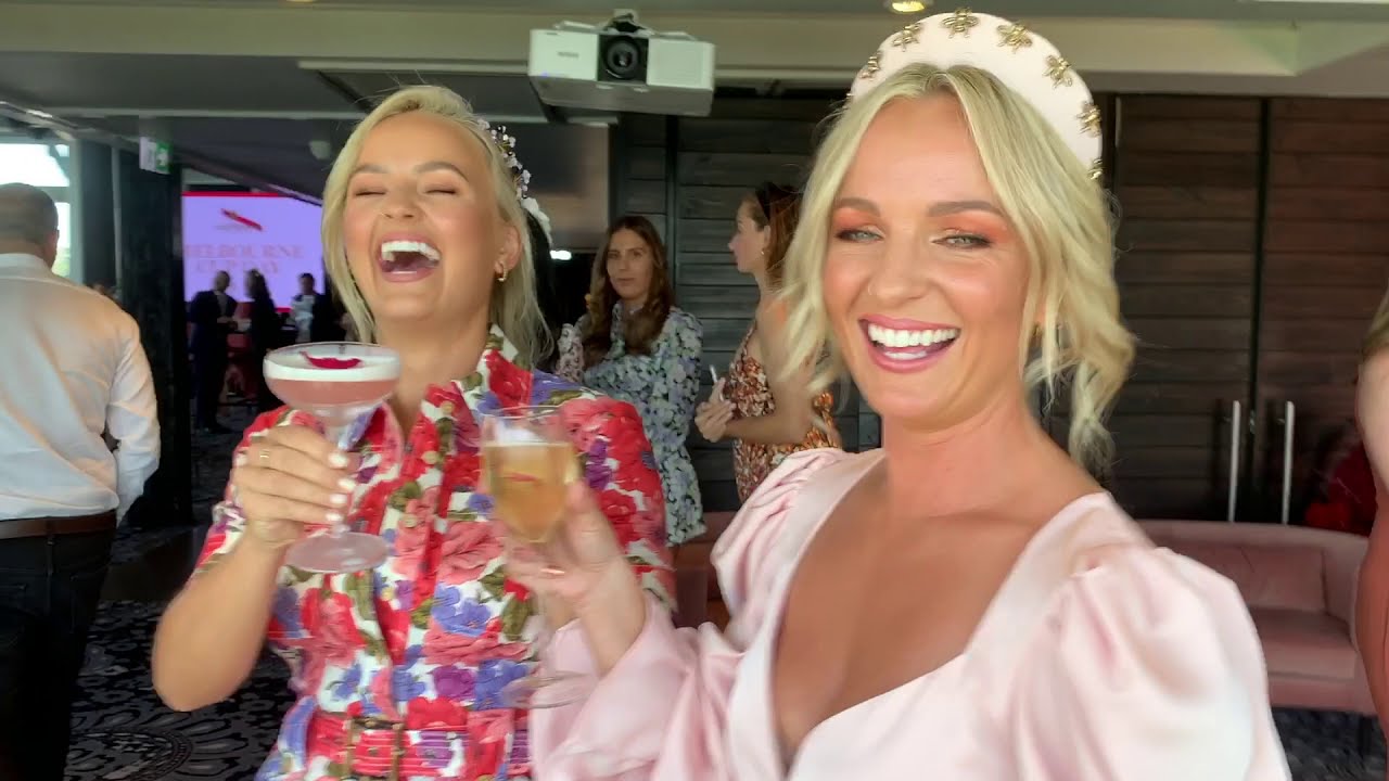 Bachelorette Sisters Elly Miles and Becky Miles Attend G.H. Mumm Melbourne Cup Lunch