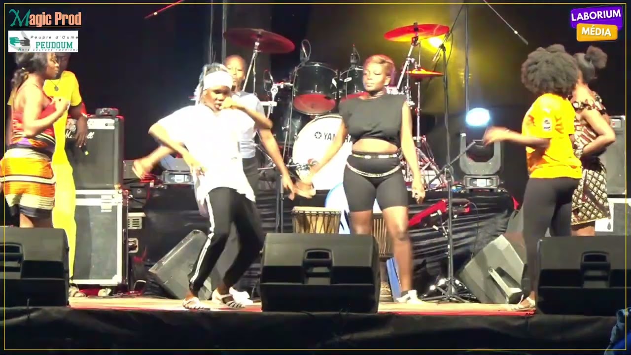 [PEUDOUM 2  A OUME 🇨🇮]  LES STARS DE L'AMBIANCE. DES JEUNES FILLES OUTILLEES A LA DANSE.. 🙏