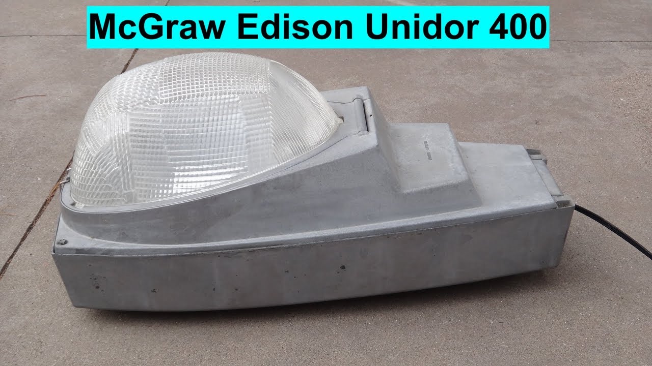 McGraw Edison Unidor 400 Mercury Vapor Street Light