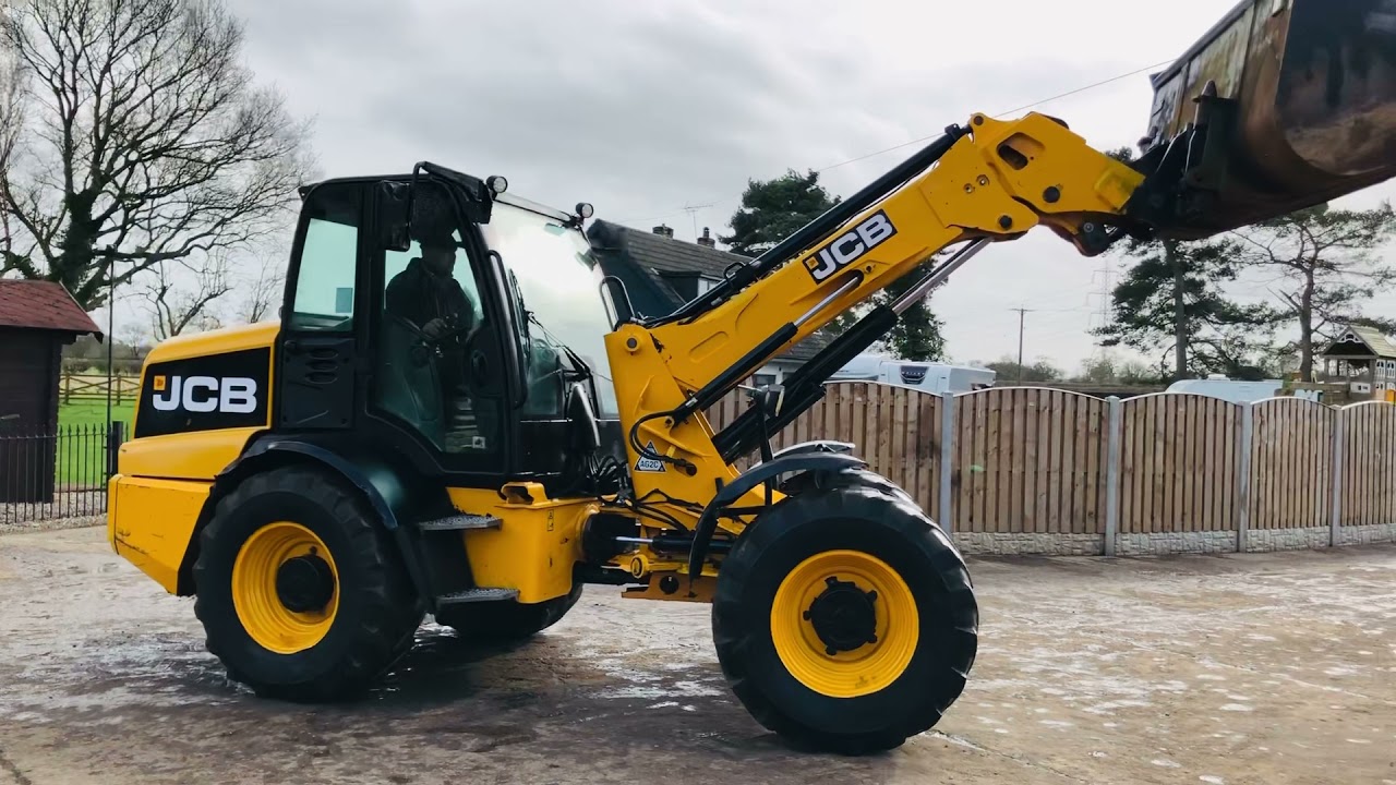 JCB TM310 4WD TELEHANDLER * YEAR 2012 * C/W PIN AND CONE HEAD STOCK & BUCKET FOR SALE