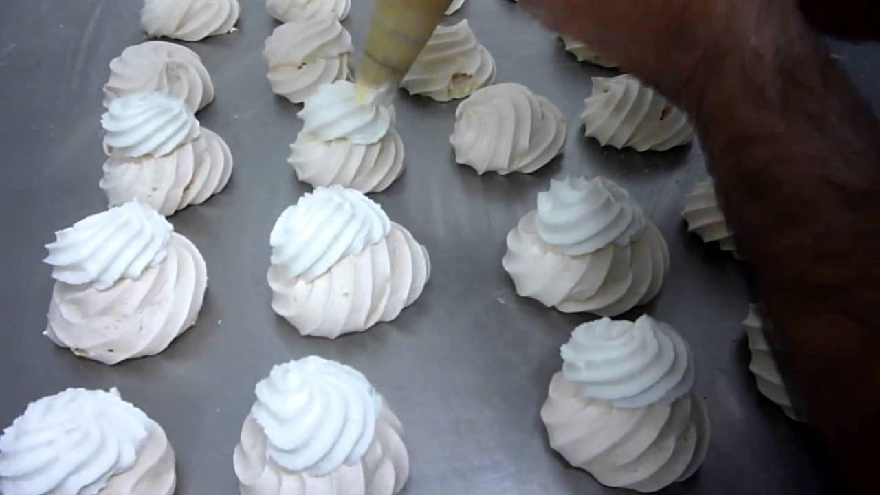Mont Blanc Ricetta Dolci - Pasta di Marroni Meringa e Panna Montata