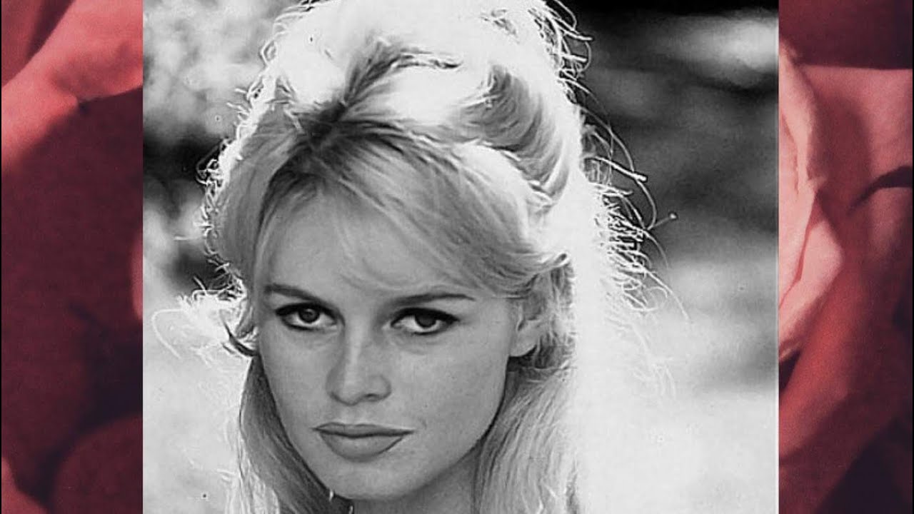 14 Sexy Photos of Brigitte Bardot