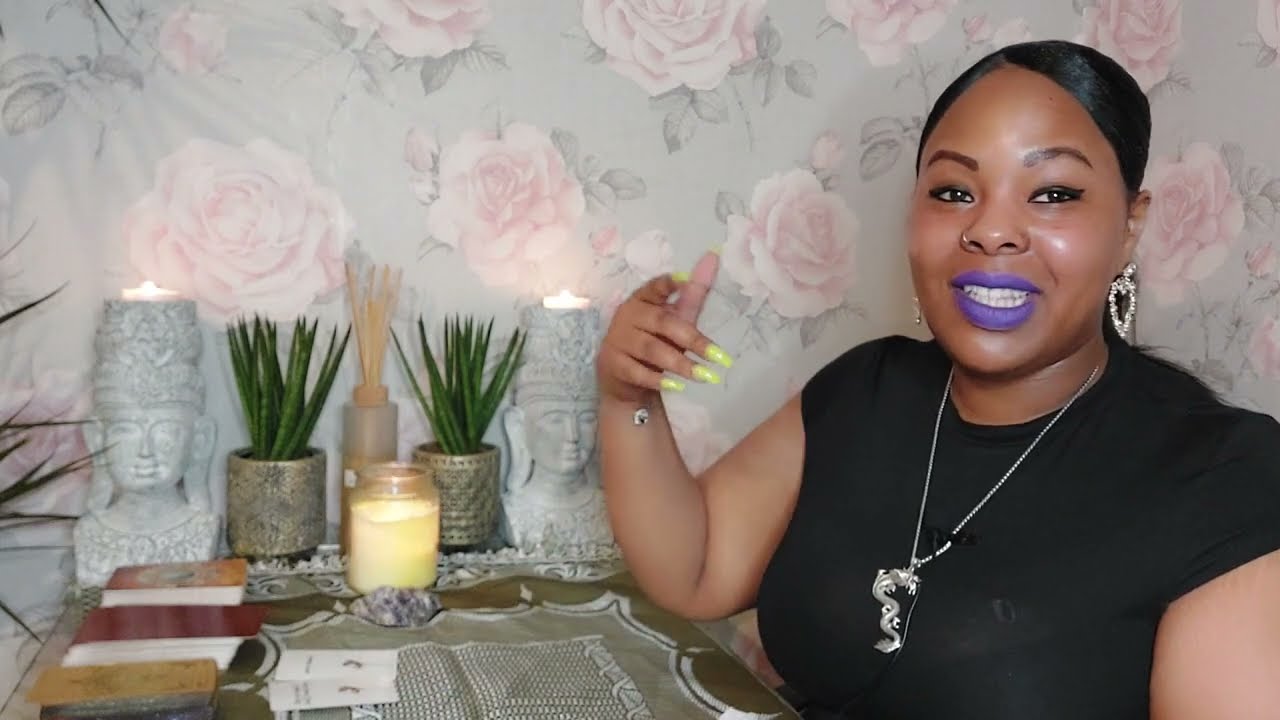 TAURUS ♉️This person i like for you Taurus! They are definitely a KEEPER!😏💘