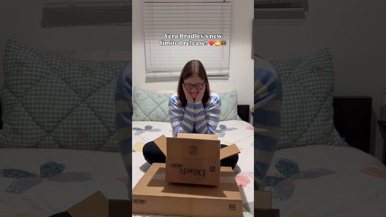 Unboxing Vera Bradley’s new limited edition collection! 🐻🍯