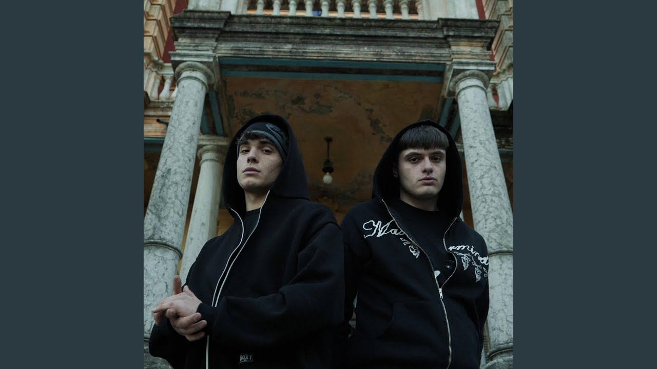 Irrilevante (feat. Rich)