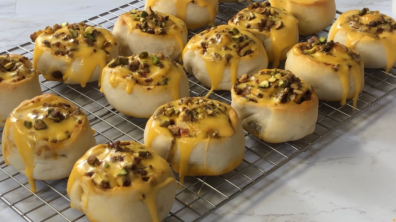 السينابون المالح أو الحار بعجينه قطنيه وبحشوة اللحم المفروم 😋وبصوص الجبنة لذيييذ 😍جربوه 👌🏻