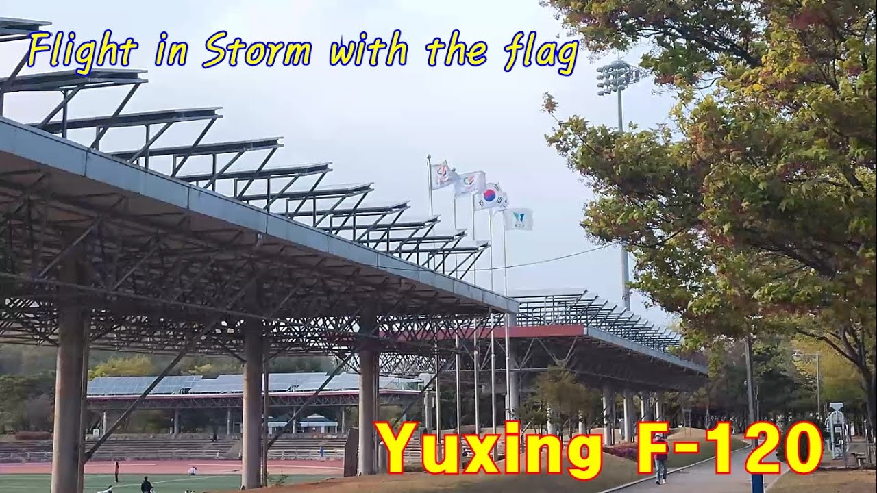 23. Yuxiang F-120 - Flight in Strom 02