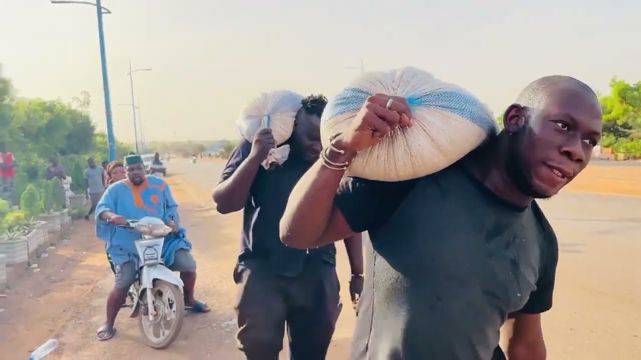 Chaque jours Kailai misainni a b ban bi ! Course de vite tai, course de fond dedoo (Vidéo 2023)