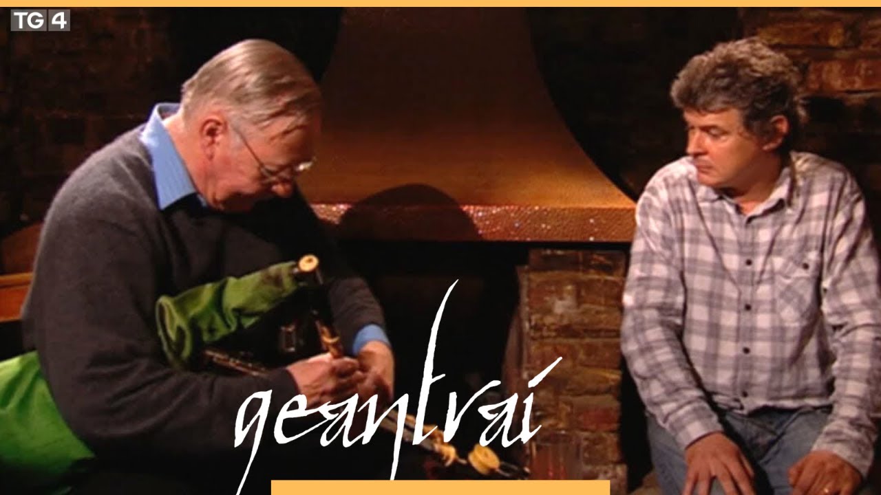 Uilleann Piper, Seán McKiernan - Pucán Mhicil Pháidin | An Spailpín Fánach | Geantraí 2010 | TG4