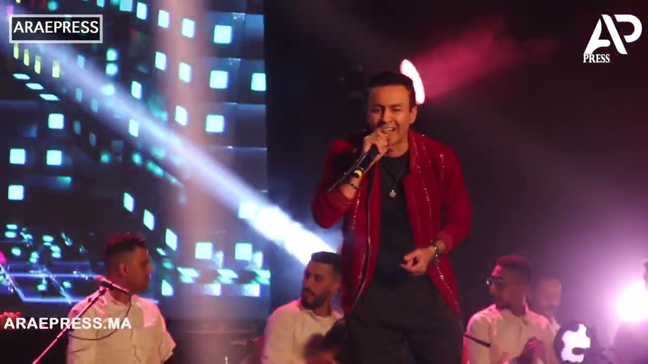 سهرة فنية للفنان حاتم ايدار بمهرجان وليلي مكناس