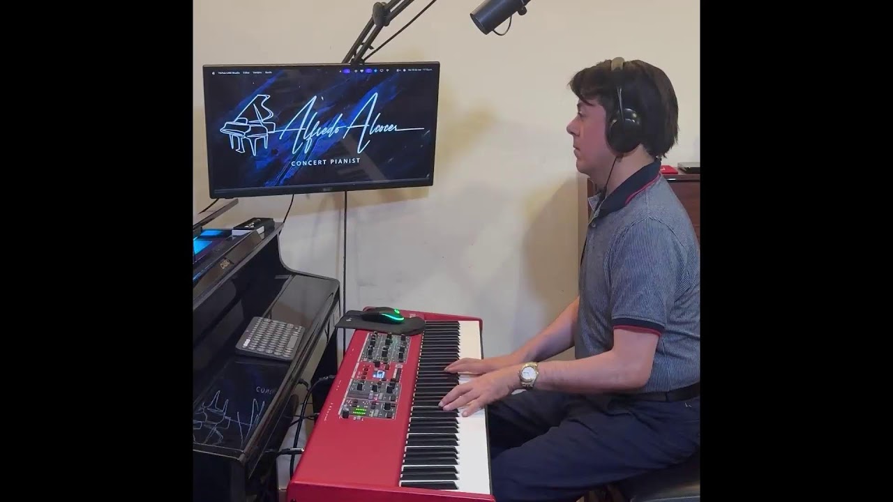 bienvenidos a este LIVE musical con Alfredo Alcocer