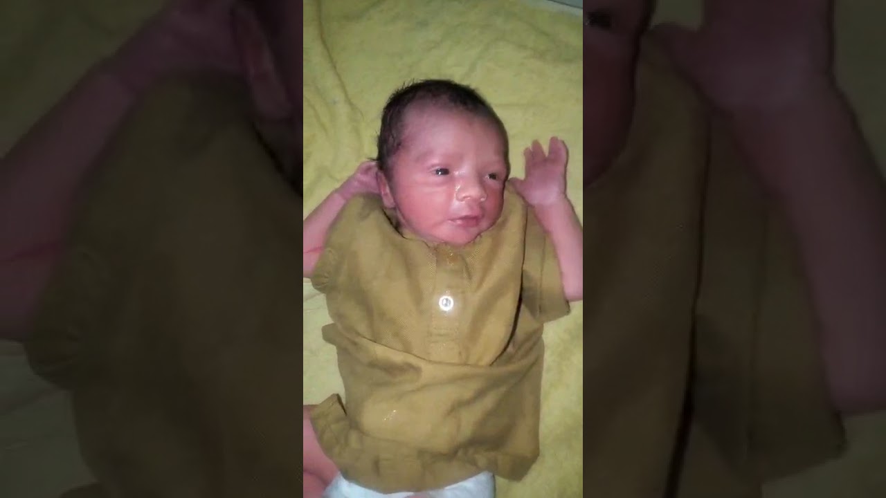 Very Cute & Adorable Newborn Baby | First Scratching Movements Immediately After Birth