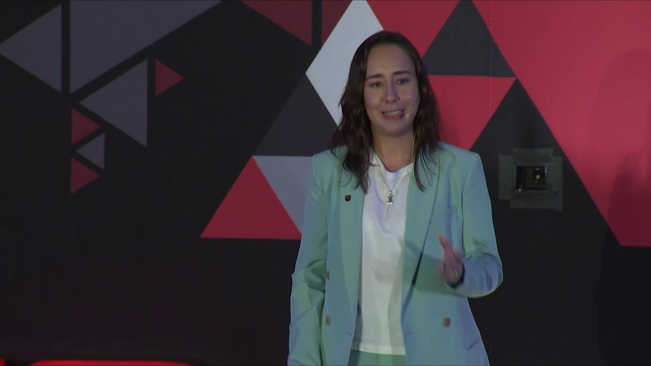Soy una intensa, y ojalá tú también lo seas | Paulina Marín | TEDxUniversidadPanamericanaGuadalajara