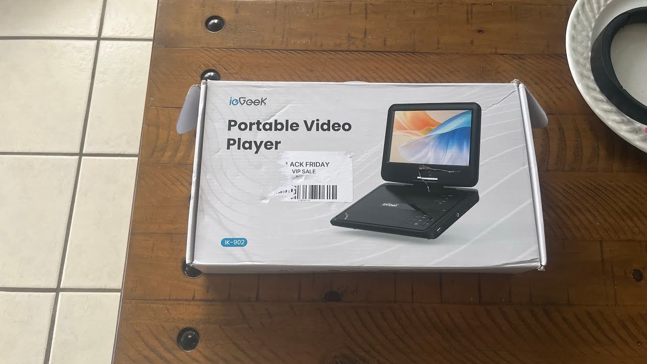 Unboxing of the ieGeek Portable DVD Player