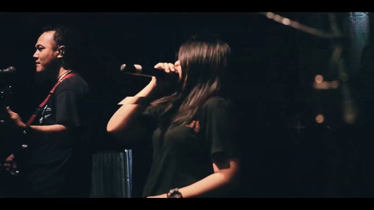 BESIDE - SPIRIT IN BLACK | GELEGAR BREBES 13 
