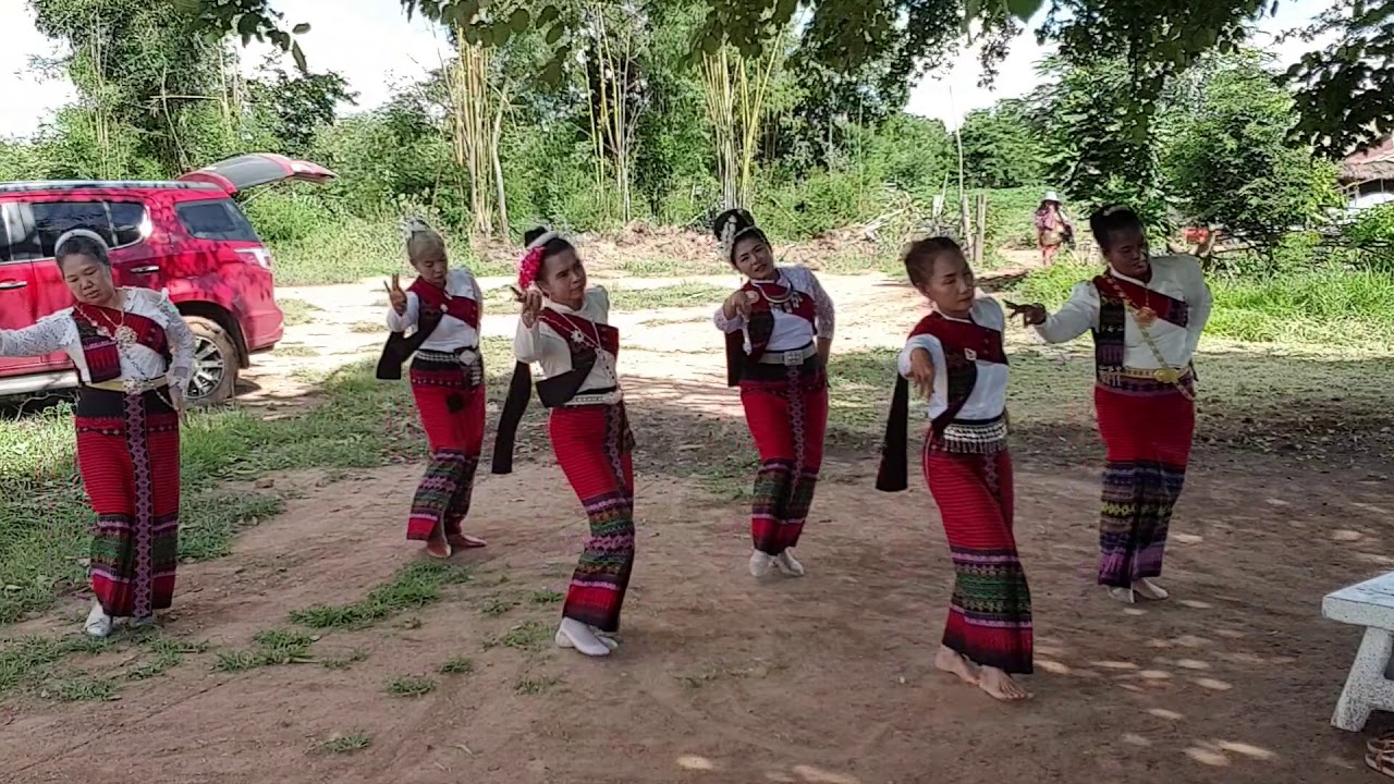 รำบูชาพญานาคปู่ศรีสุทโธที่สวนสูงเนิน