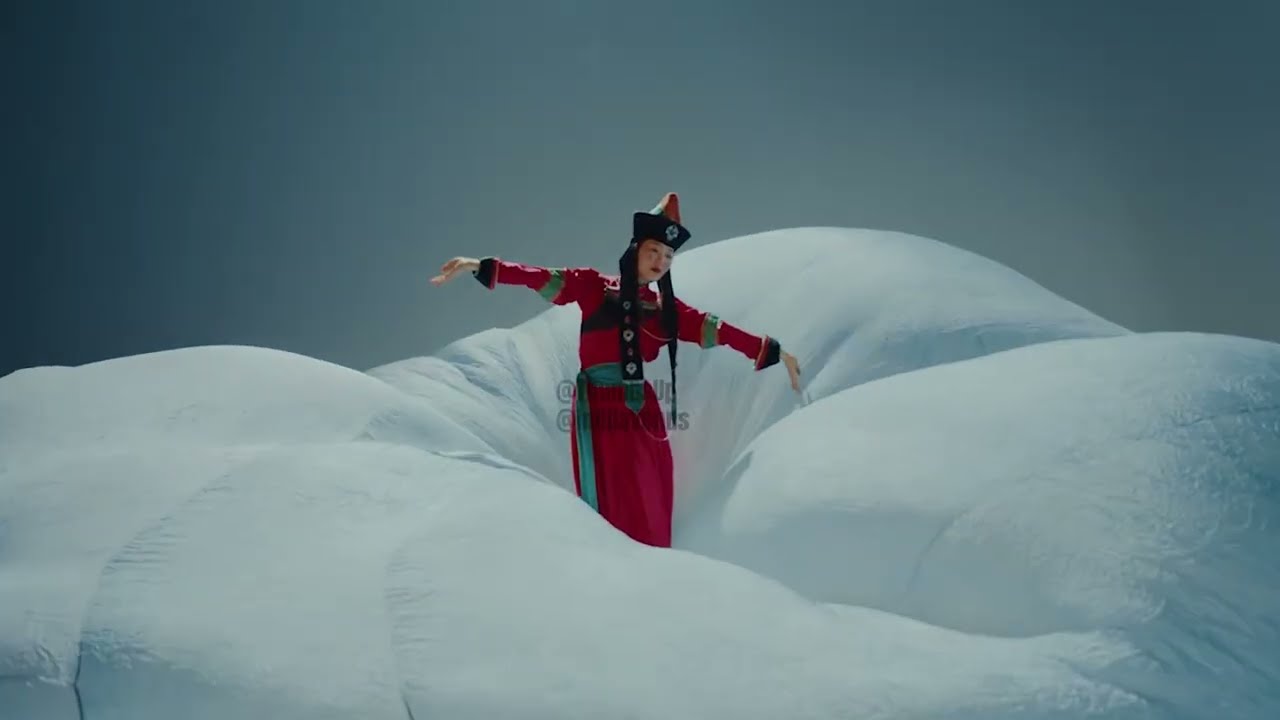 Indila – Paname Anonyme (Clip Officiel)