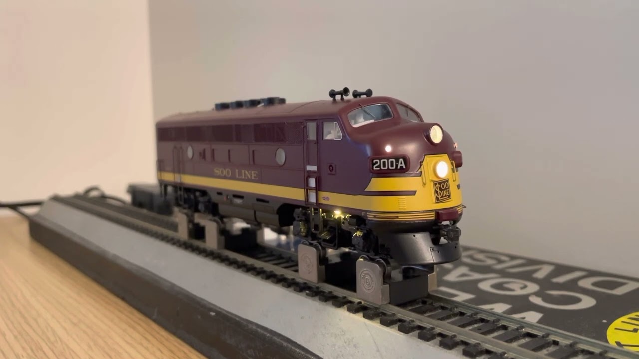 Athearn Genesis SOO EMD F3A w/Loksound 5