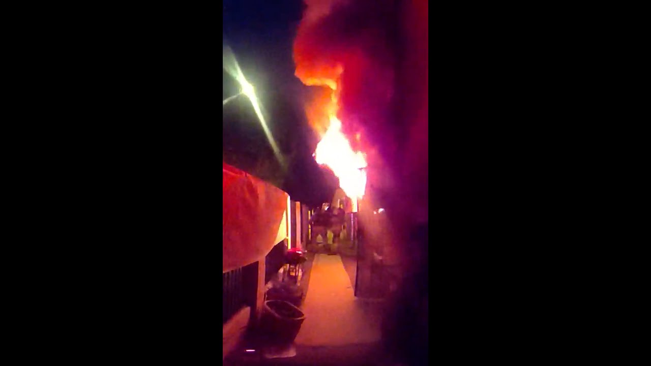 Phoenix PD Officer Pulls Residents from Burning Apartment