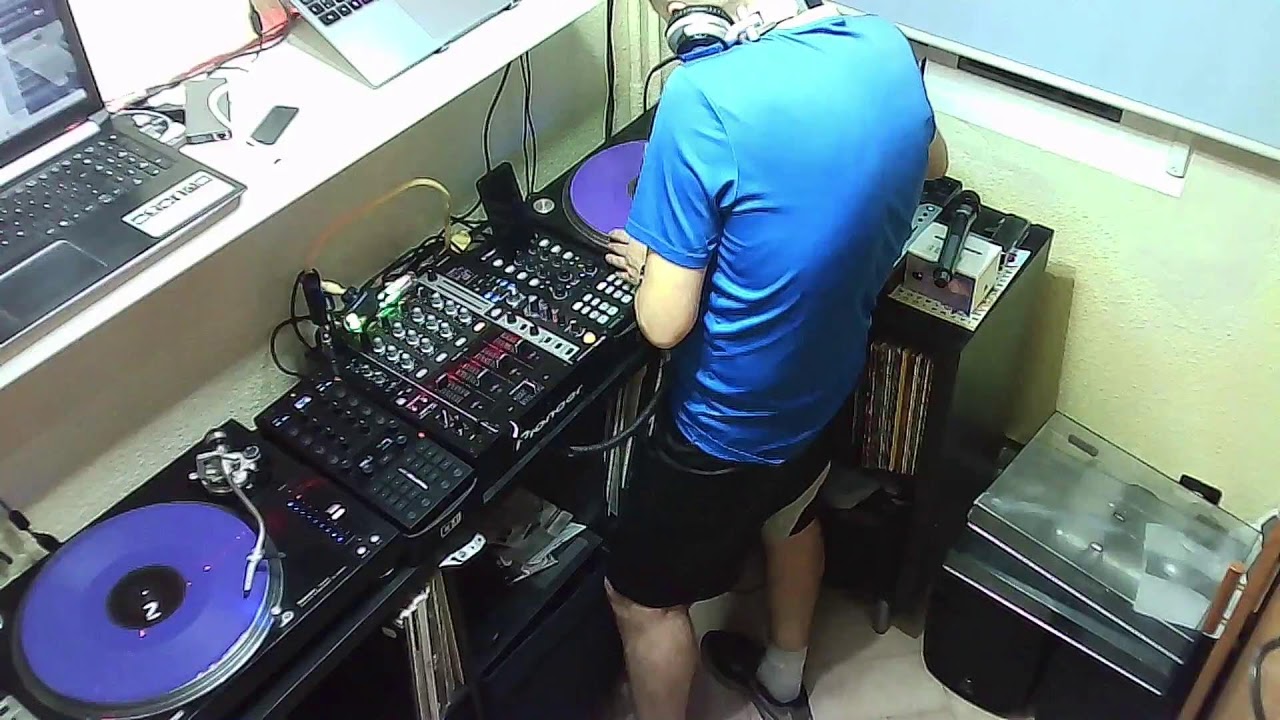 Martes Musicon  con Javier Gomez